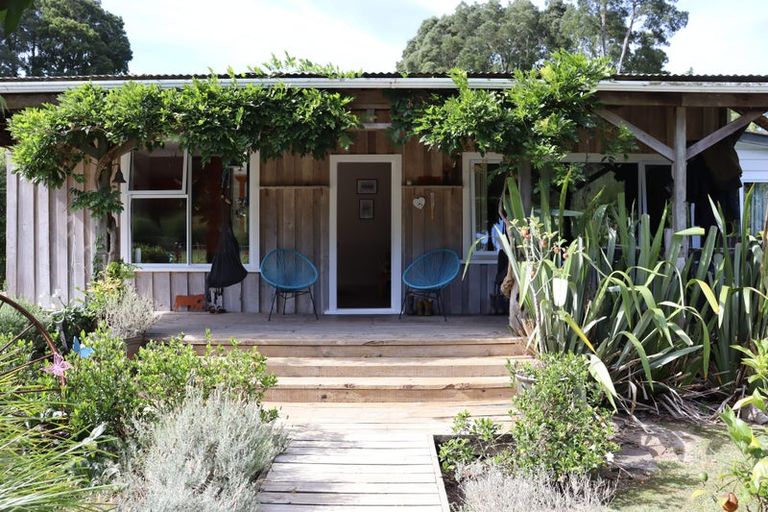 Photo of property in 1653 Mokau Road, Uruti, Urenui, 4379