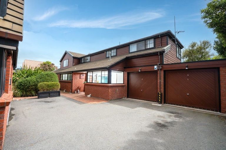 Photo of property in 2/136 Karori Road, Karori, Wellington, 6012