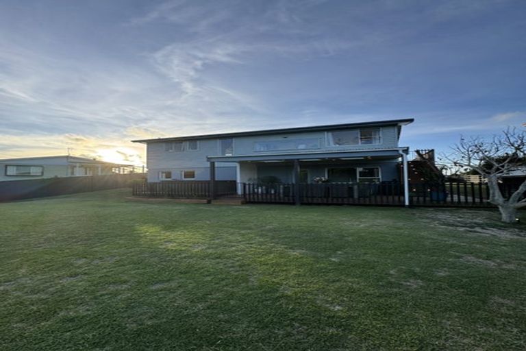 Photo of property in 172 Torkar Road, Clarks Beach, 2122
