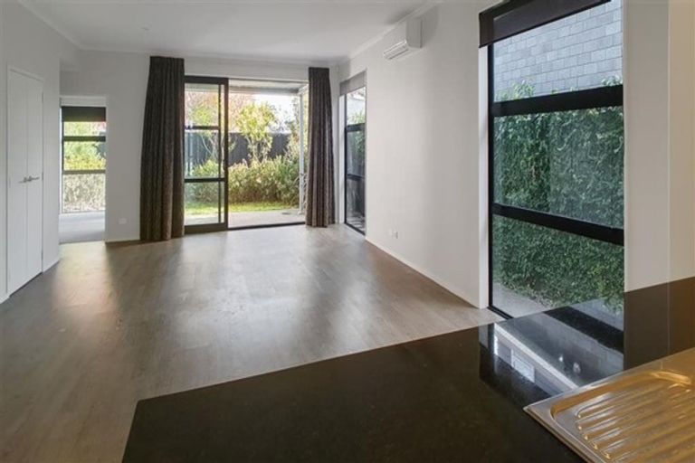 Photo of property in 5 Liquidambar Drive, Hobsonville, Auckland, 0616