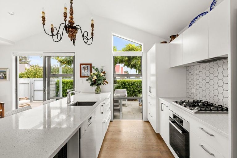 Photo of property in 53 Waghorne Street, Ahuriri, Napier, 4110