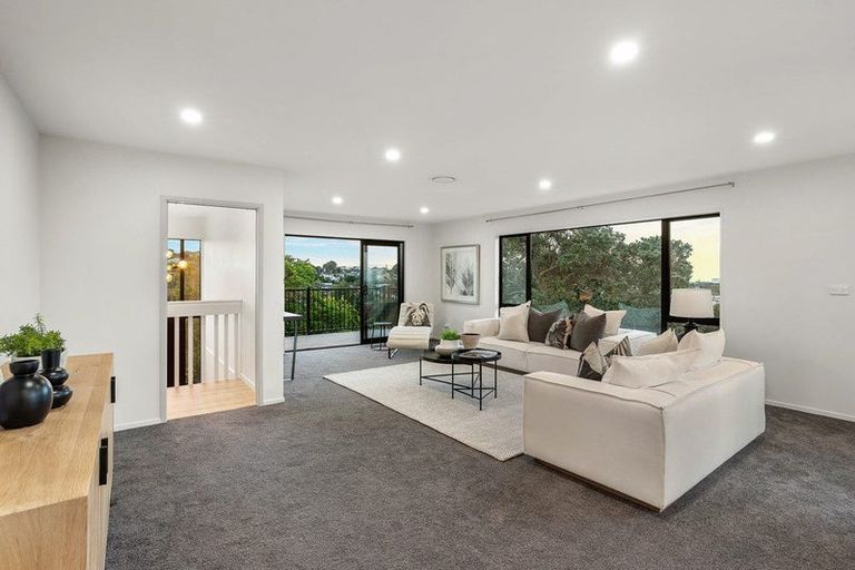 Photo of property in 15 Mcdowell Crescent, Hillcrest, Auckland, 0627