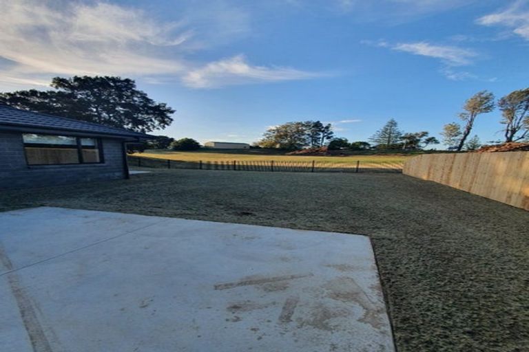 Photo of property in 57 Murray Ward Drive, Te Kauwhata, 3710