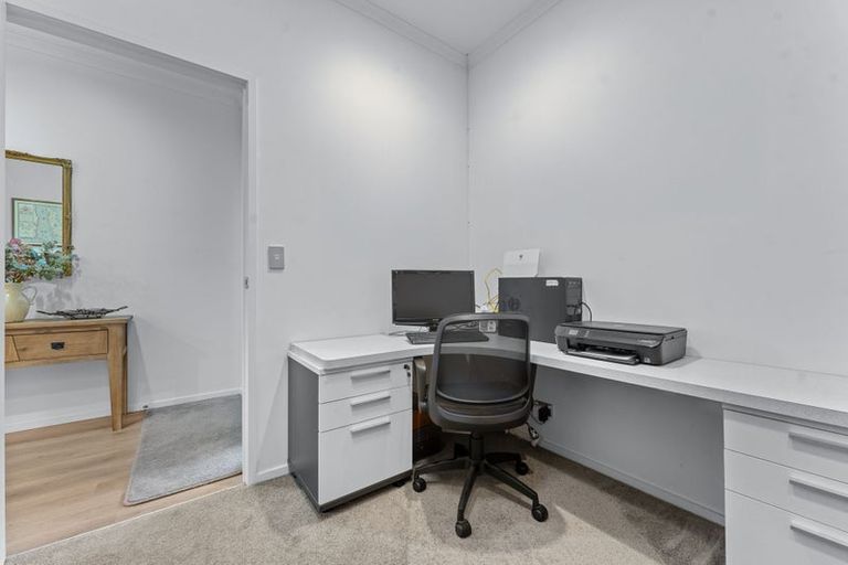 Photo of property in 5 Sophia Place, Karaka, Papakura, 2113