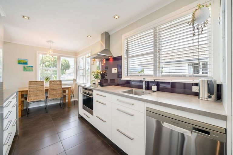 Photo of property in 11 Byron Street, Trentham, Upper Hutt, 5018