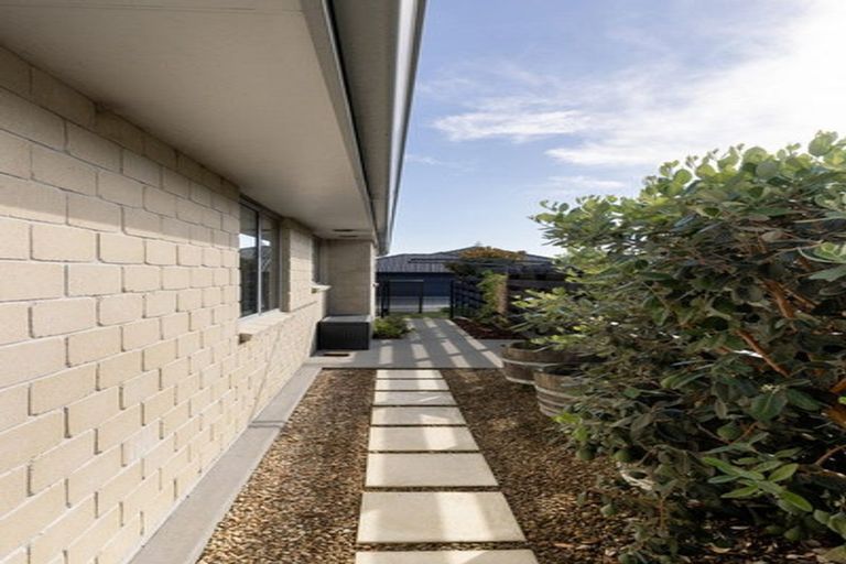 Photo of property in 7 Vista Close, Omokoroa, 3114