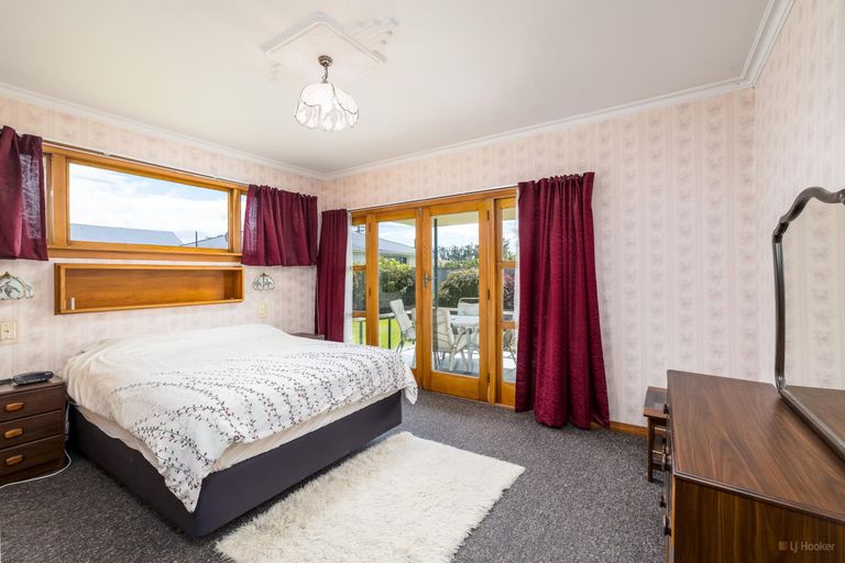 Photo of property in 30 Hughes Street, Waimate, 7924