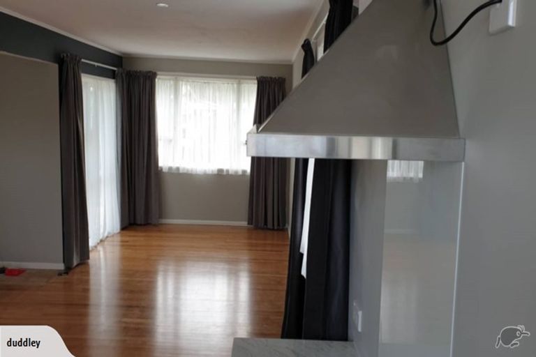 Photo of property in 11 Kambalda Street, Mangere Bridge, Auckland, 2022