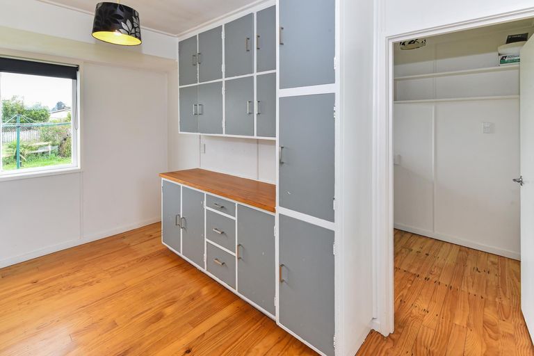 Photo of property in 18 Rata Street, Waiuku, 2123