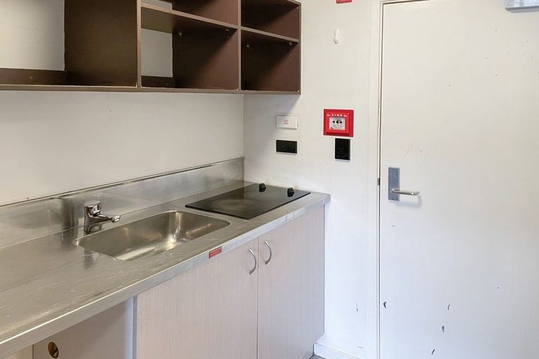 Photo of property in Martin Square Apartments, 401/20 Martin Square, Te Aro, Wellington, 6011