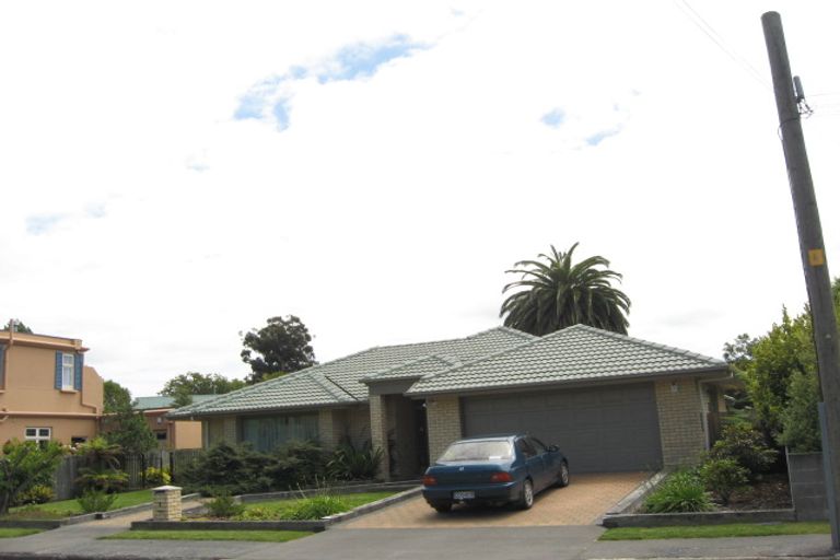 Photo of property in 7 Locarno Street, Opawa, Christchurch, 8023