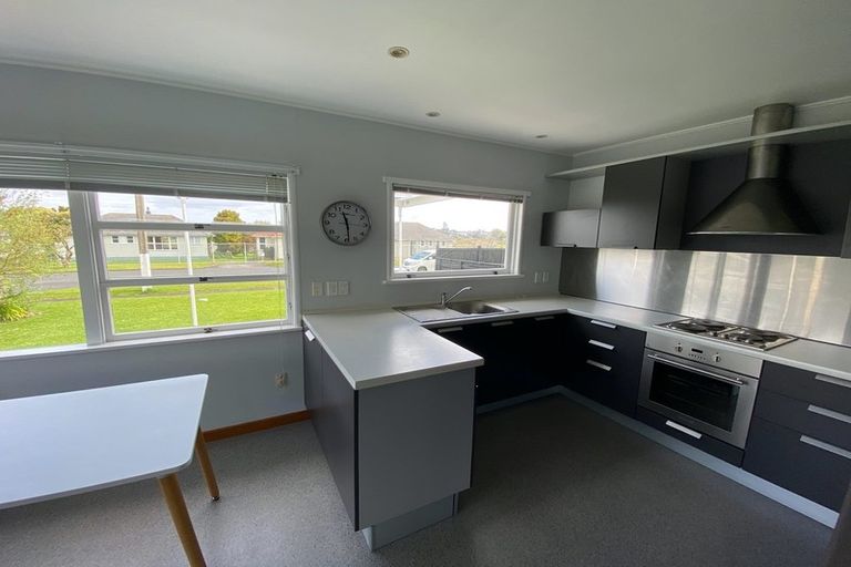 Photo of property in 106 Eversleigh Road, Belmont, Auckland, 0622