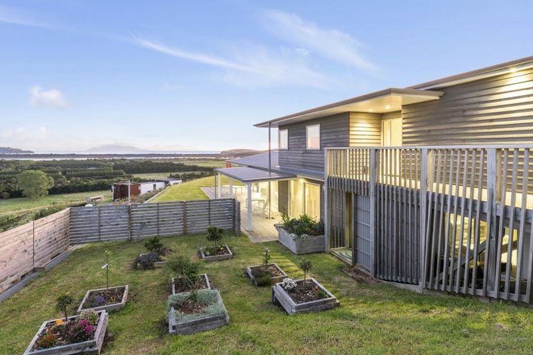 Photo of property in 273 Takatu Road, Tawharanui Peninsula, Warkworth, 0986