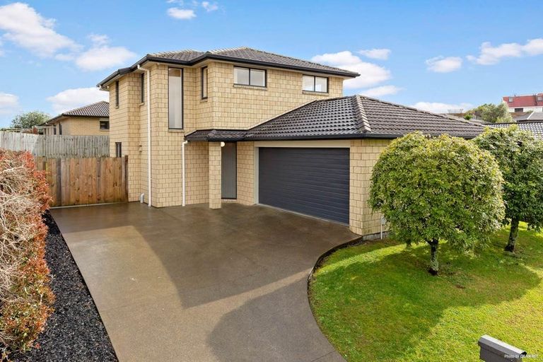 Photo of property in 33 Cityview Place, Massey, Auckland, 0614
