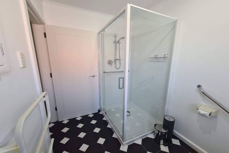 Photo of property in 85 Withells Road, Avonhead, Christchurch, 8042