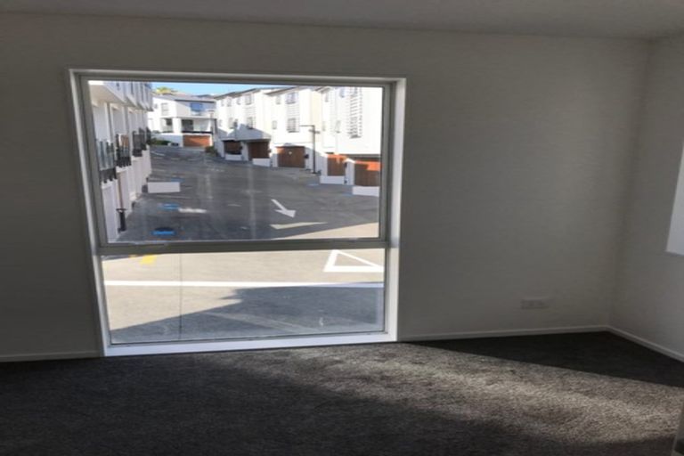 Photo of property in 20/10 Silver Moon Road, Albany Heights, Auckland, 0632