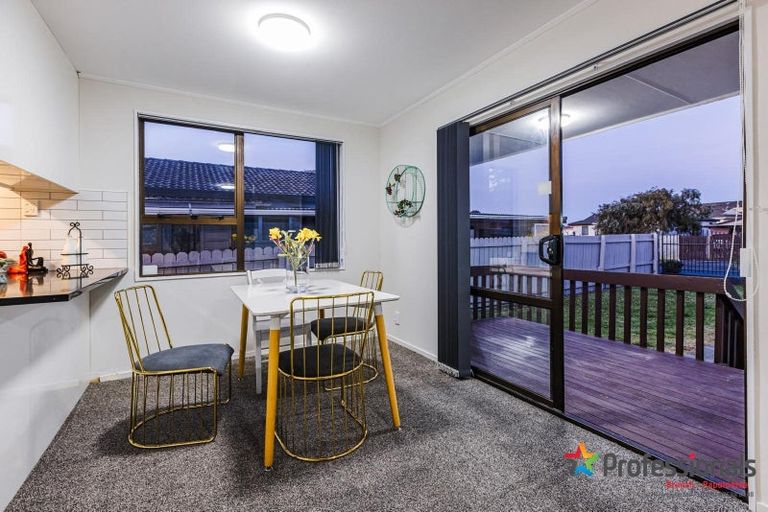 Photo of property in 1/1 Ebenezer Way, Clendon Park, Auckland, 2103