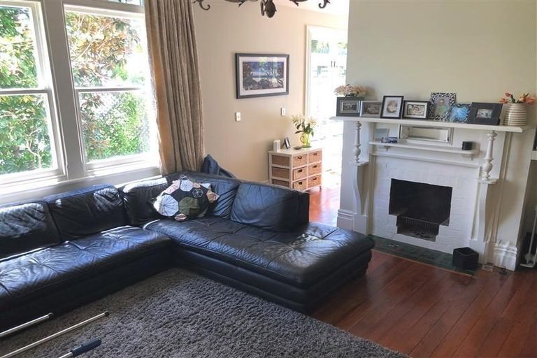 Photo of property in 74 Esplanade Road, Mount Eden, Auckland, 1024