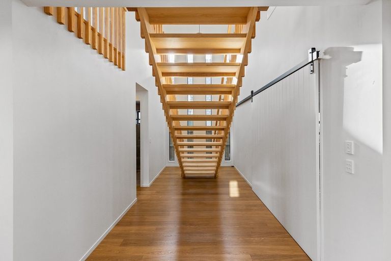 Photo of property in 75 Drumbuoy Drive, Flat Bush, Auckland, 2019