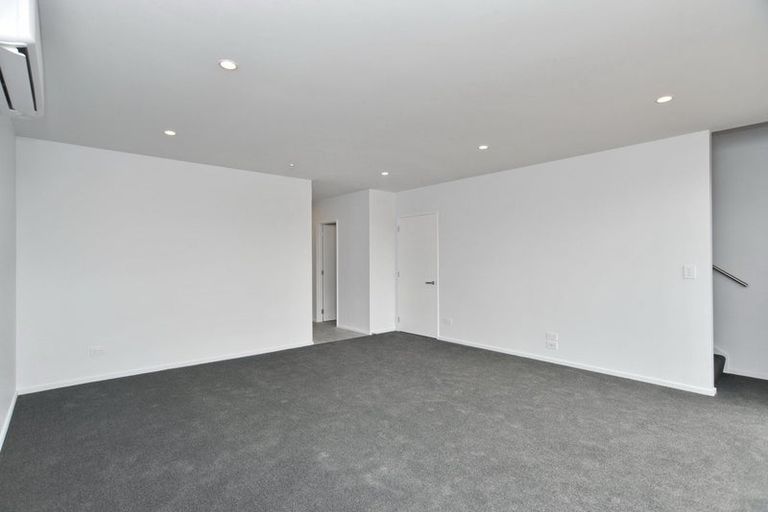 Photo of property in 1b Malaga Crescent, Harewood, Christchurch, 8051