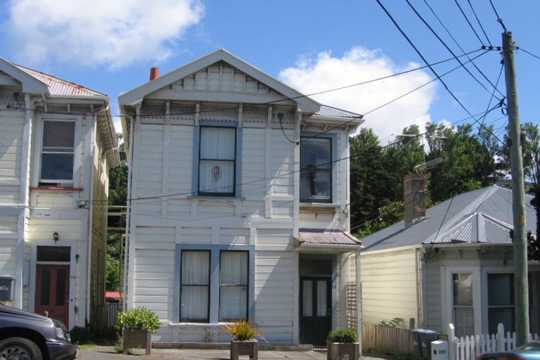 Photo of property in 72-76 Tasman Street, Mount Cook, Wellington, 6021