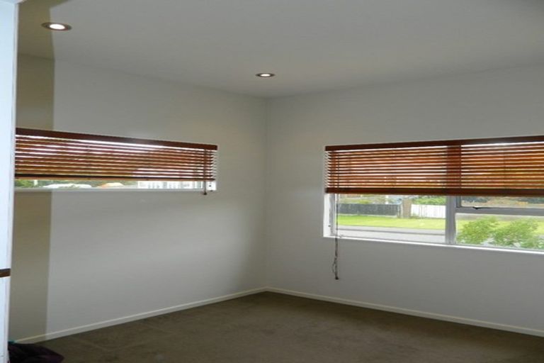 Photo of property in 5/20 Bay Drive, Titahi Bay, Porirua, 5022