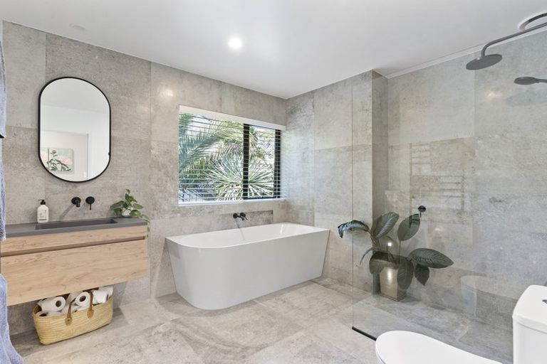 Photo of property in 60 John Gill Road, Shelly Park, Auckland, 2014