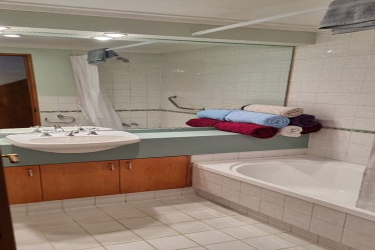 Photo of property in 308/139 Fernhill Road, Fernhill, Queenstown, 9300