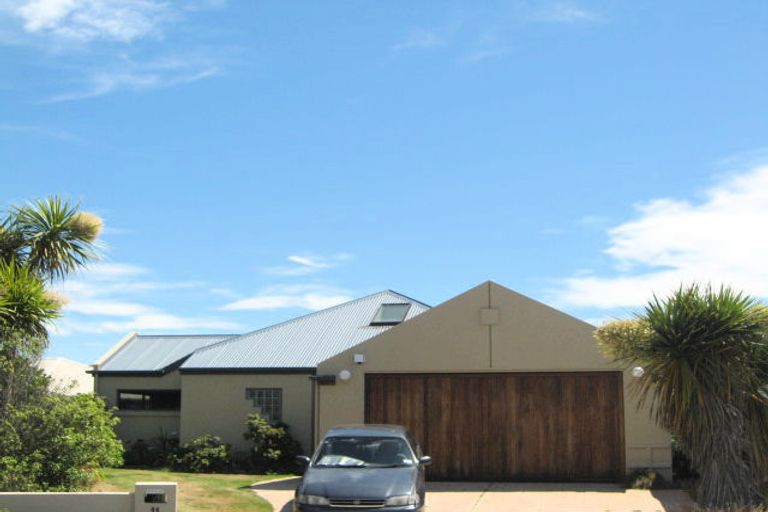 Photo of property in 11 Evenwood Place, Waimairi Beach, Christchurch, 8083