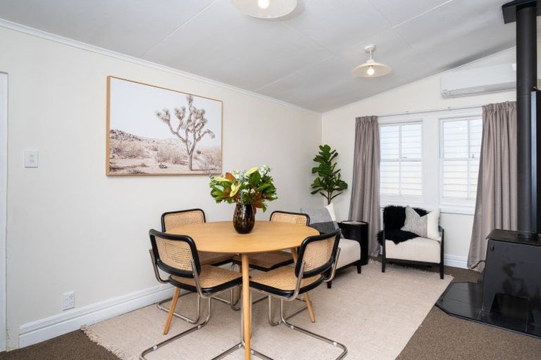 Photo of property in 35 Napier Terrace, Hospital Hill, Napier, 4110