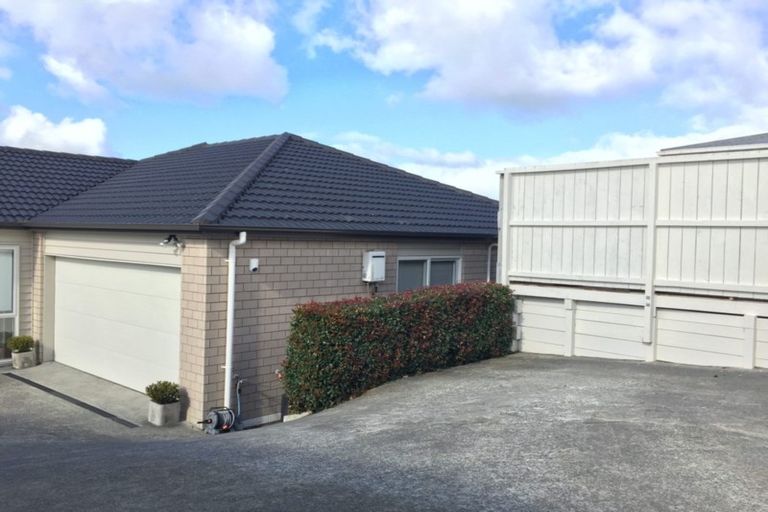 Photo of property in 19b Duncan Avenue, Te Atatu South, Auckland, 0610