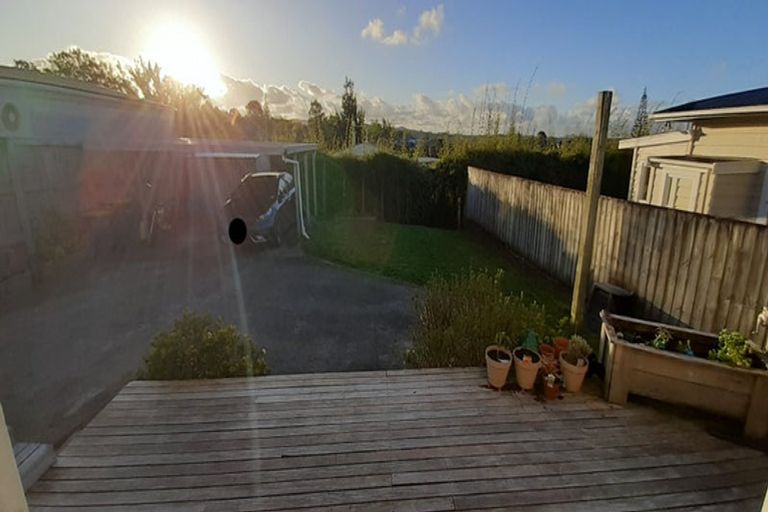 Photo of property in 41b Rosier Road, Glen Eden, Auckland, 0602