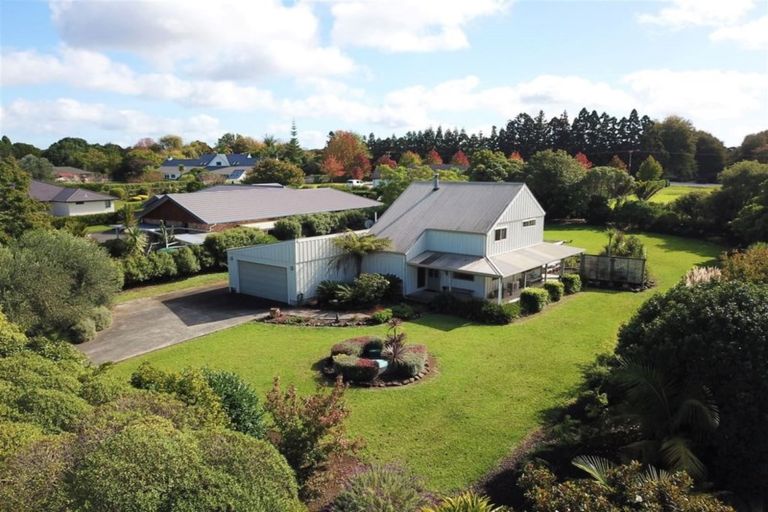 Photo of property in 18 Edkins Road, Kerikeri, 0230