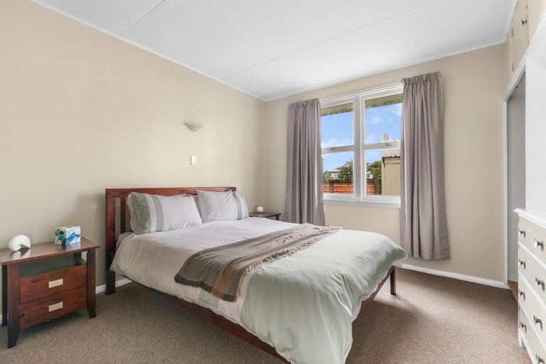 Photo of property in 86 Rua Avenue, Waitarere Beach, Levin, 5510