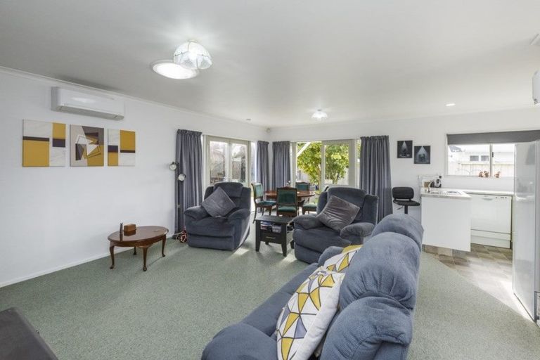 Photo of property in 12a Hurley Place, Awapuni, Palmerston North, 4412
