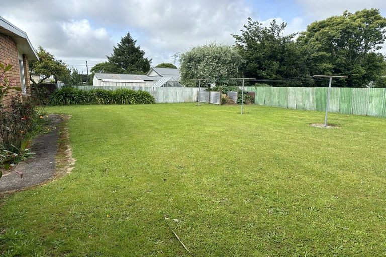 Photo of property in 97 High Street, Eltham, 4322