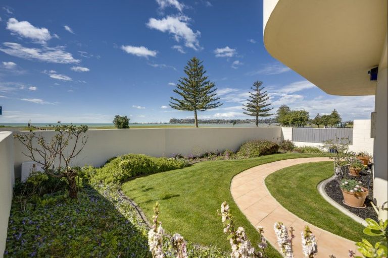 Photo of property in 24 The Esplanade, Westshore, Napier, 4110