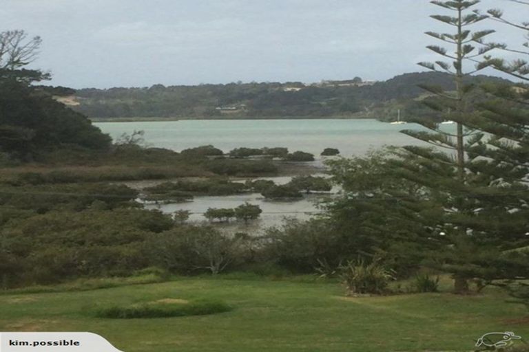 Photo of property in 28 Martin Road, Matakana, 0985