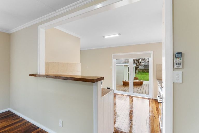 Photo of property in 30 Tararua Street, Pahiatua, 4910