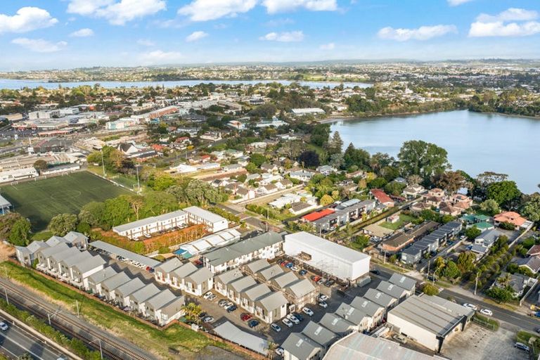 Photo of property in Fern Gardens, 33/51 Ireland Road, Mount Wellington, Auckland, 1060