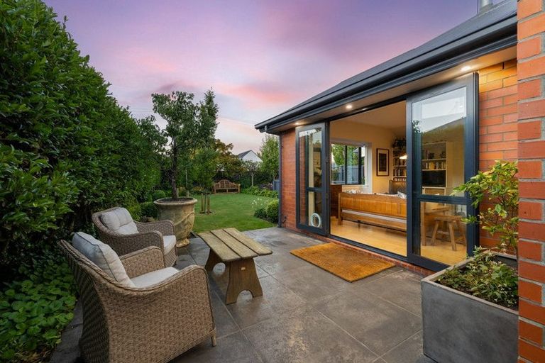 Photo of property in 11 Lloyd Street, Strowan, Christchurch, 8052