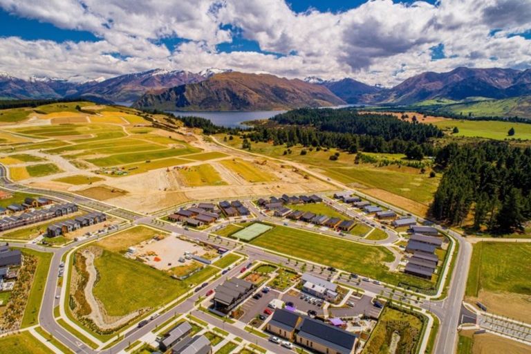 Photo of property in 24 Mount Burke Street, Wanaka, 9305