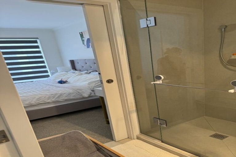 Photo of property in 11 Mahalo Avenue, Wiri, Auckland, 2104