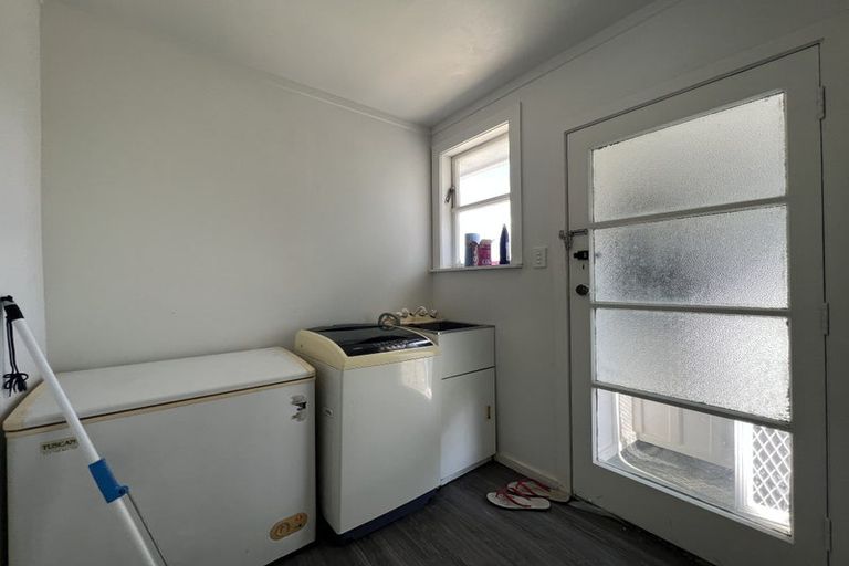 Photo of property in 25 Paul Crescent, Fairfield, Hamilton, 3214