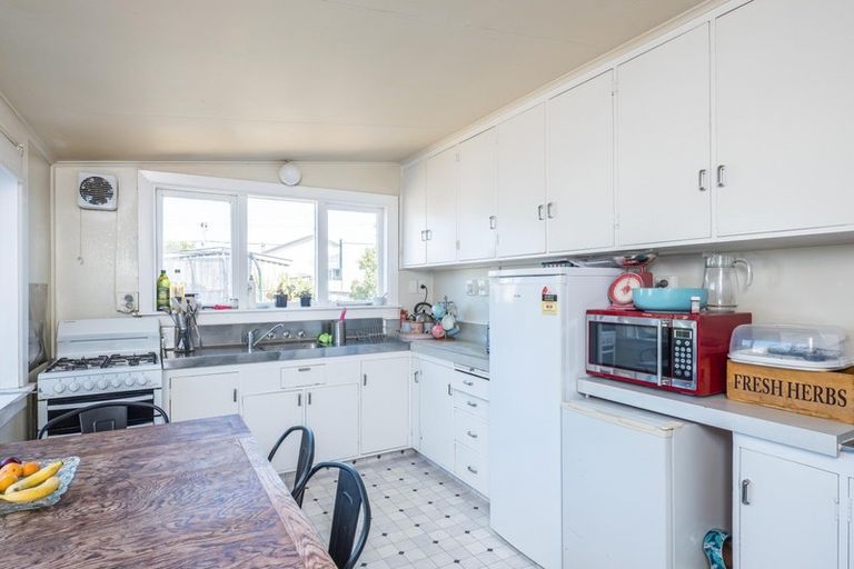 Photo of property in 79 Ross Street, Kilbirnie, Wellington, 6022