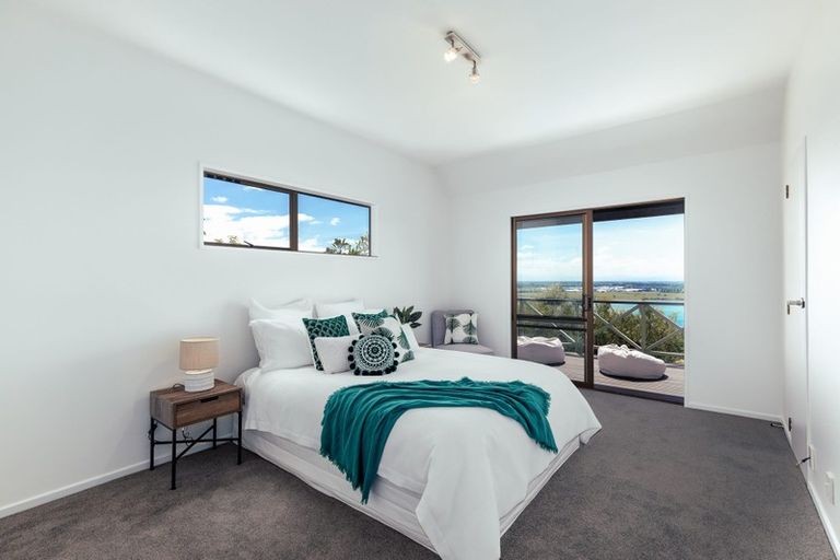 Photo of property in 68 Cannon Hill Crescent, Mount Pleasant, Christchurch, 8081