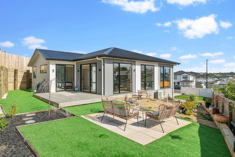Photo of property in 3 Ta Moko Drive, Gulf Harbour, Whangaparaoa, 0930