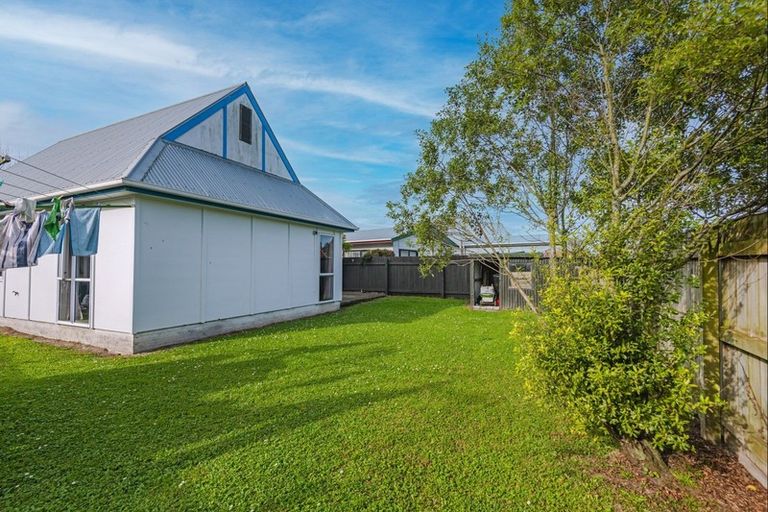 Photo of property in 60 Newton Place, Westbrook, Palmerston North, 4412
