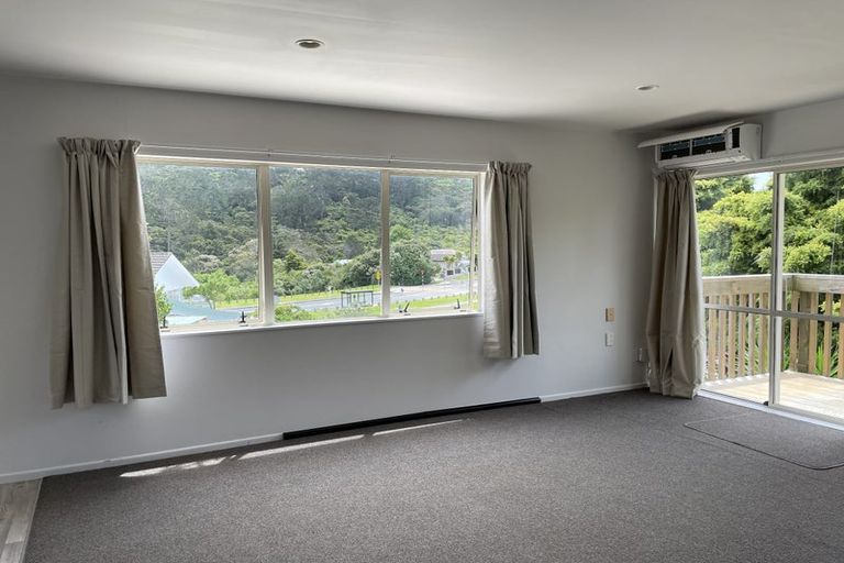 Photo of property in 2/101 Lynn Road, Bayview, Auckland, 0629