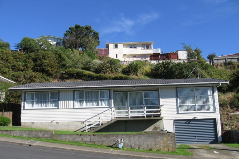 Photo of property in 96 Beazley Avenue, Paparangi, Wellington, 6037